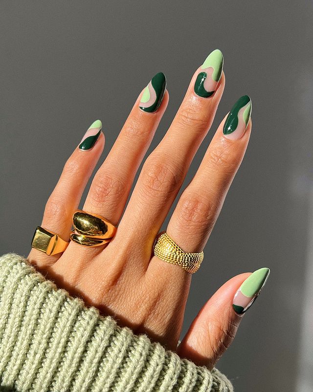 Abstract Wavy Green and Nude Stiletto Nails Abstract Wavy Green and Nude Stiletto Nails — green nail designs
