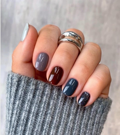 Muted Winter Color Palette Muted Winter Color Palette — Short Winter Gel Nails