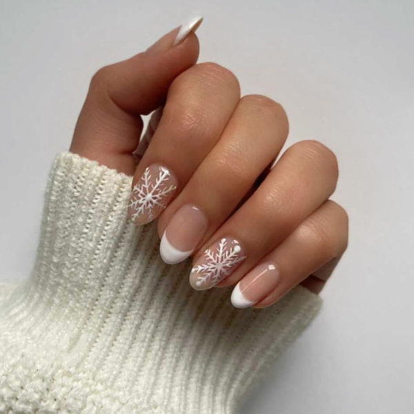 Clear Base Snowflake French Manicure Clear Base Snowflake French Manicure — Snowflake Nails