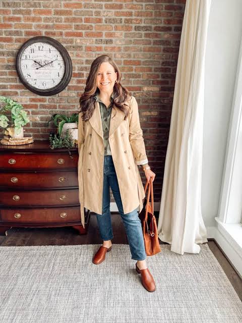 Brown Heeled Mules Casual Daywear: Beige Trench with Olive Shirt and Blue Jeans Brown Heeled Mules Casual Daywear: Beige Trench with Olive Shirt and Blue Jeans — Long Coat Outfits