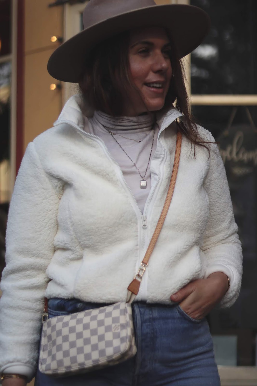Blue Denim Jeans Outfit Idea Blue Denim Jeans Outfit Idea — Fleece Jacket Outfits
