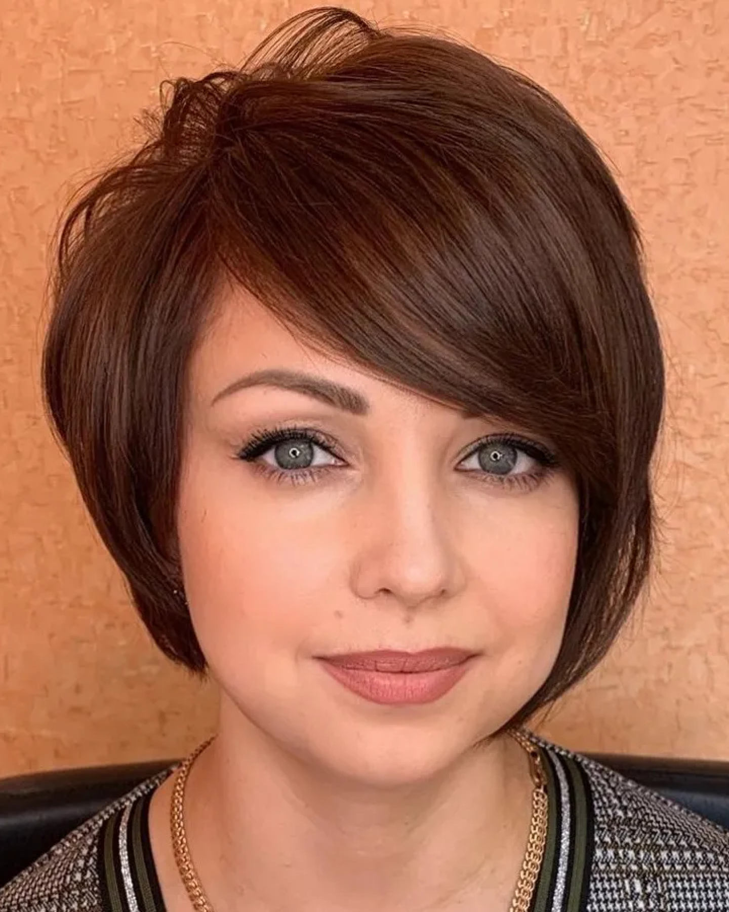 Asymmetrical Fringe Chin Bob Asymmetrical Fringe Chin Bob — Low Maintenance Winter Haircuts