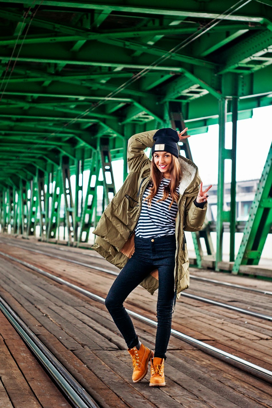 Streetwear Edge: Puffer Jacket and Beanie — Timberland Boots Outfits