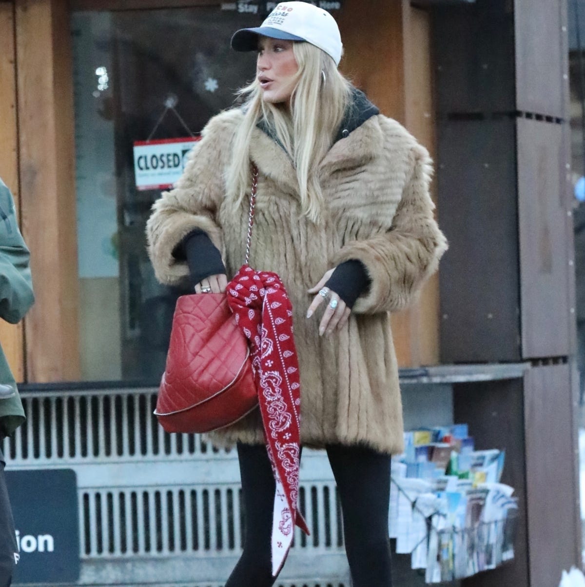 Tan Ugg Boots with Fur Coat and Black Leggings Tan Ugg Boots with Fur Coat and Black Leggings — Ugg Slippers Outfits
