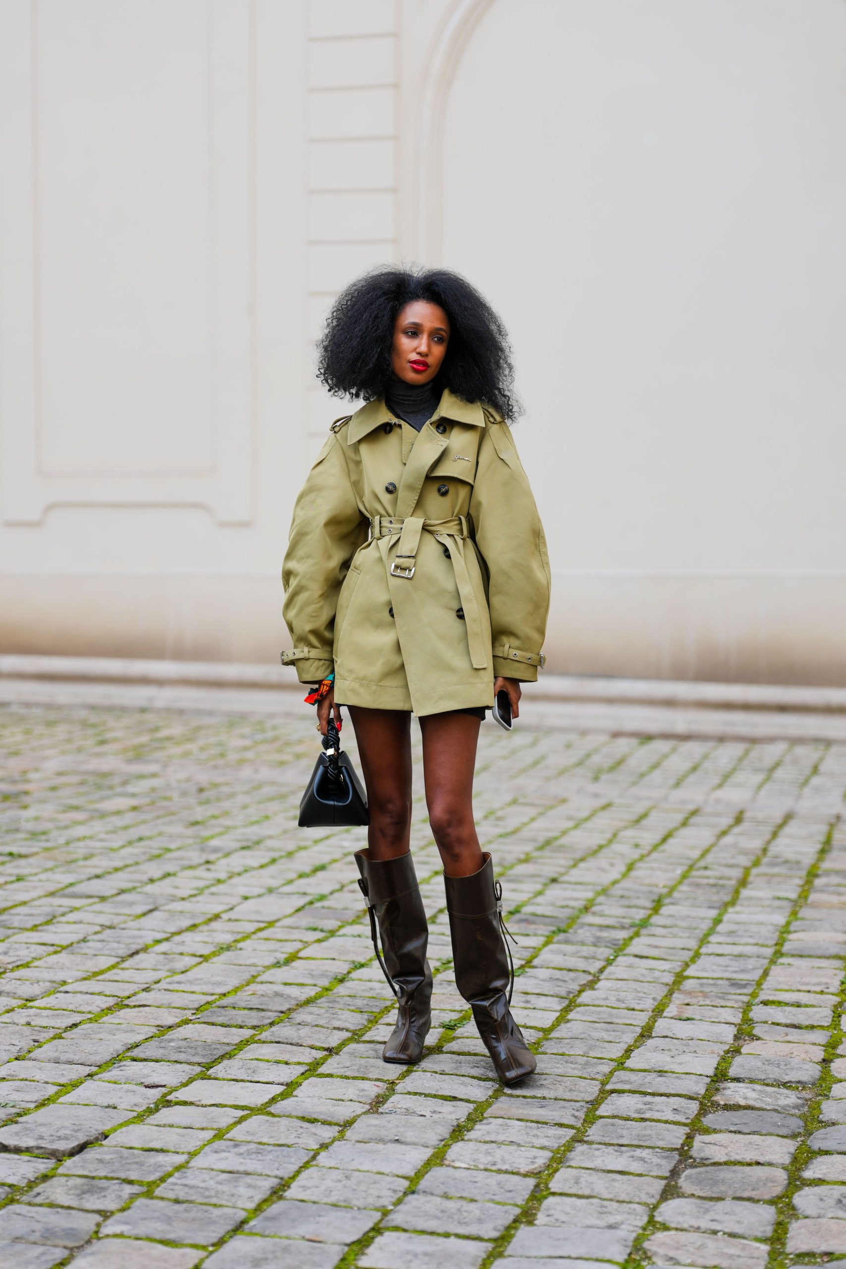 Dark Brown Leather Boots Outfit Idea — Riding Boots Outfits
