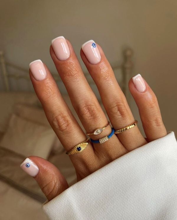 All-Season Visual Idea All-Season Visual Idea — Short Winter Square Nails