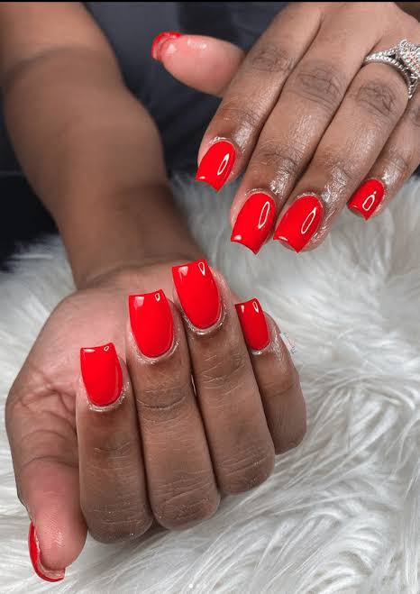 Vibrant Glossy Red Medium Squoval Nails Vibrant Glossy Red Medium Squoval Nails — Winter Nail Colors for Dark Skin