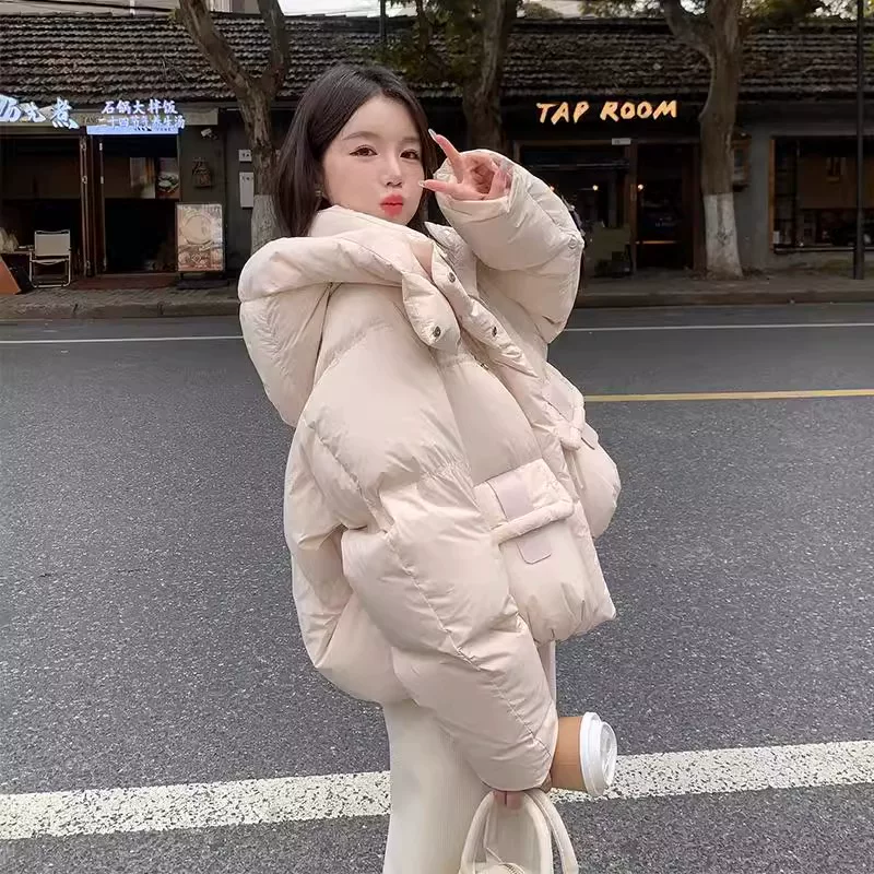 Oversized Cream Puffer Jacket for Cozy Winter Style Oversized Cream Puffer Jacket for Cozy Winter Style — Winter Outfits for Petite Women