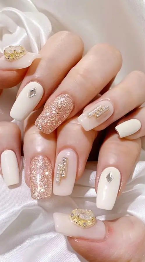 Rose Gold Glitter Pearl Crystal Square Nails Rose Gold Glitter Pearl Crystal Square Nails — Winter Wedding Nails