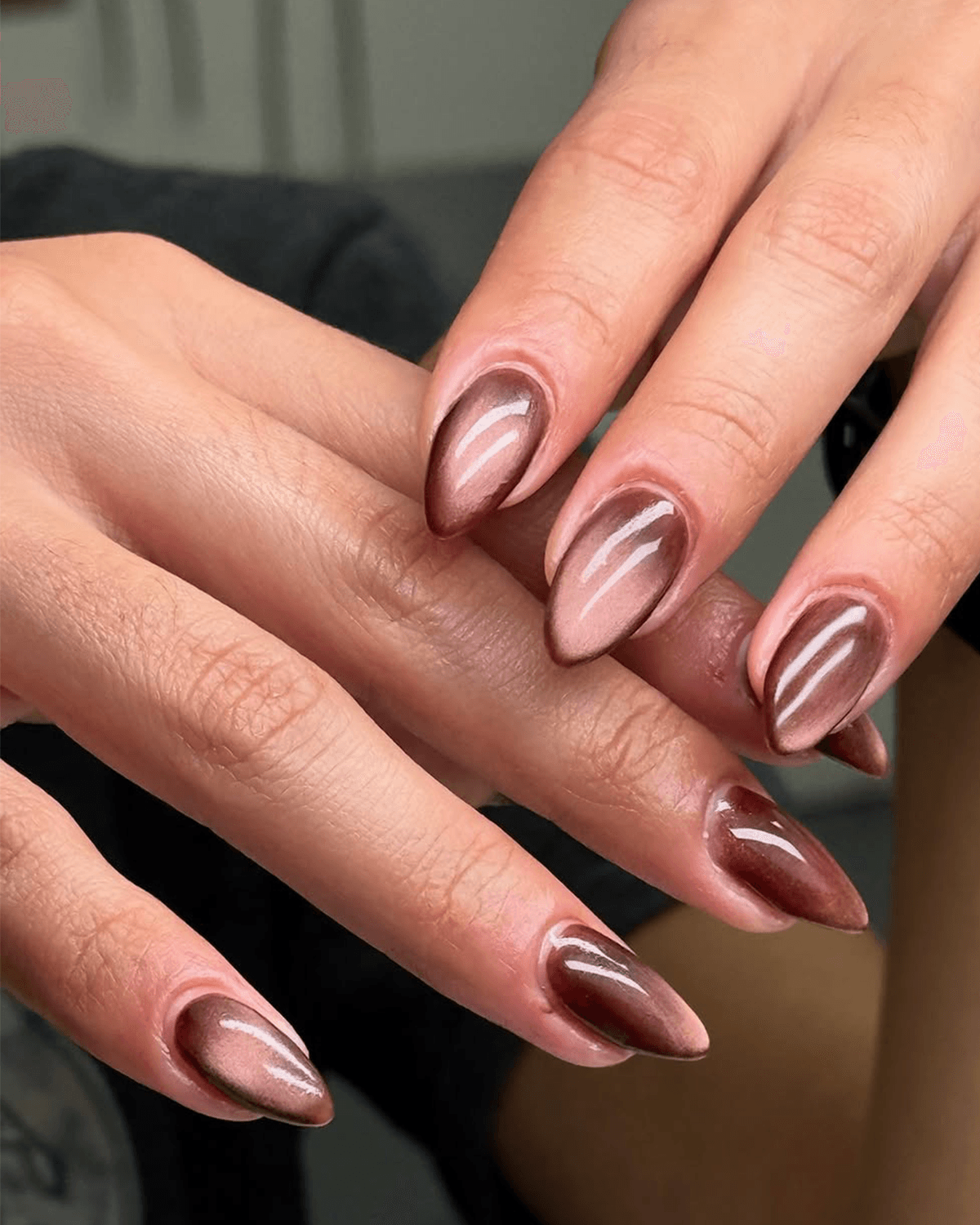 Brown Beige Gradient Cat Eye Brown Beige Gradient Cat Eye — Winter Cat Eye Nails