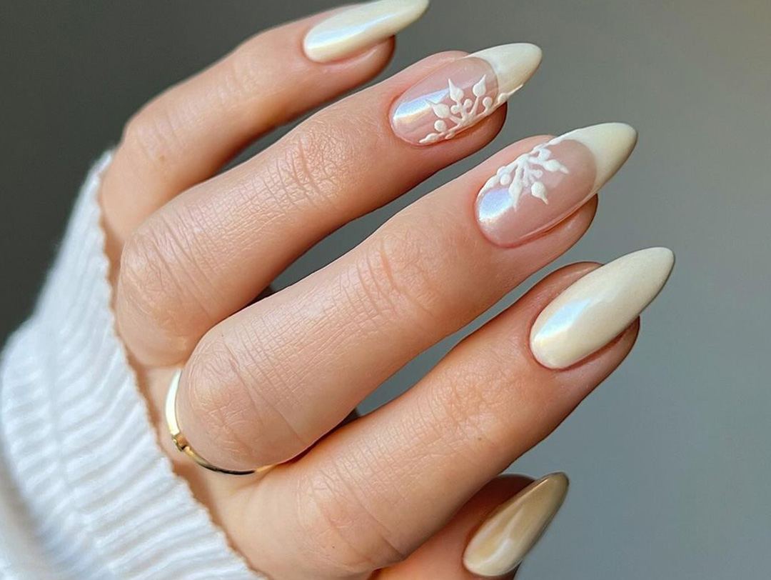 White Snowflake Art On Accent Nails Visual Idea — Winter French Tip Nails