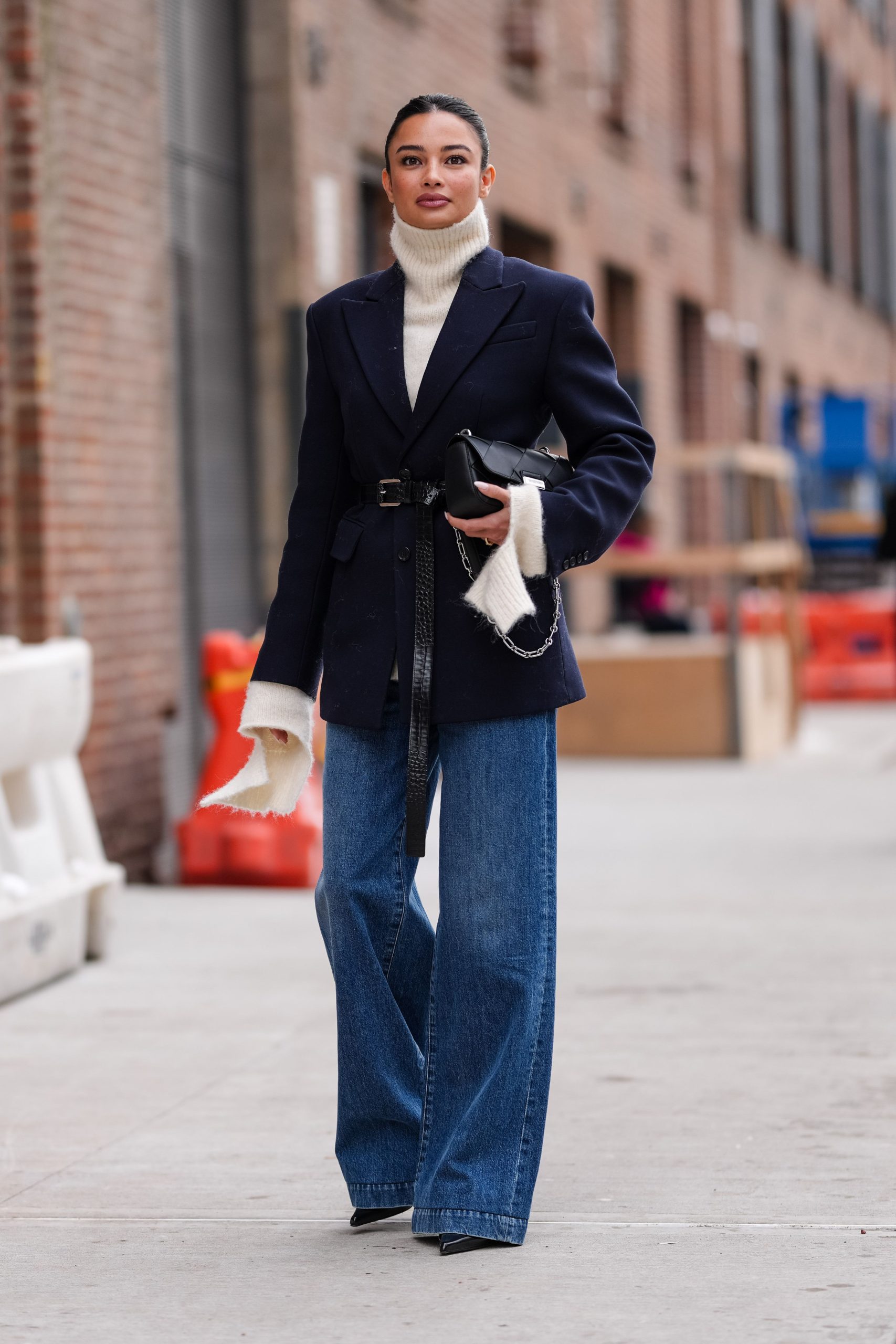 Smart Casual Workwear Outfit Idea Smart Casual Workwear Outfit Idea — Winter Outfits with Wide Leg Jeans