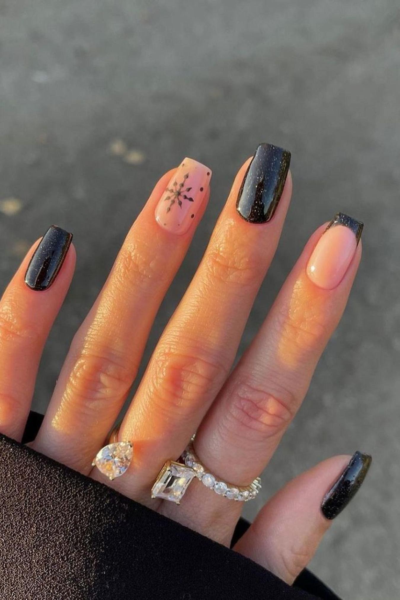 Black Glitter French Snowflake Squares Black Glitter French Snowflake Squares — Winter Glitter Nails