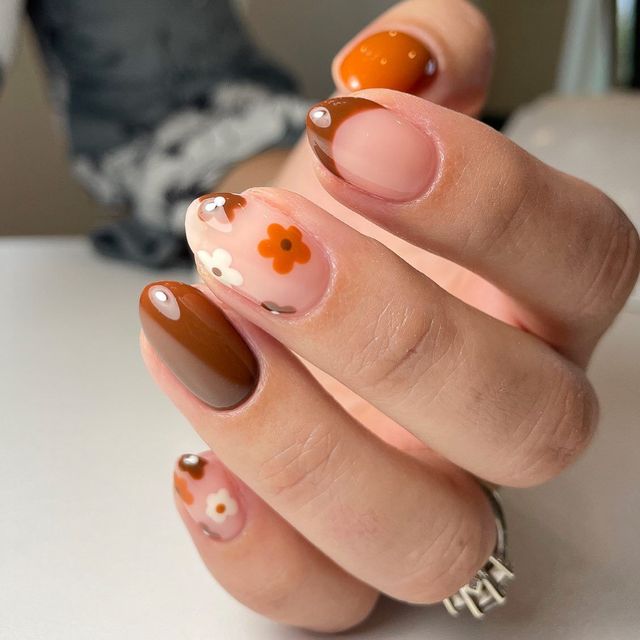 Nude French with Floral Accents Nude French with Floral Accents — Fall to Winter Nails