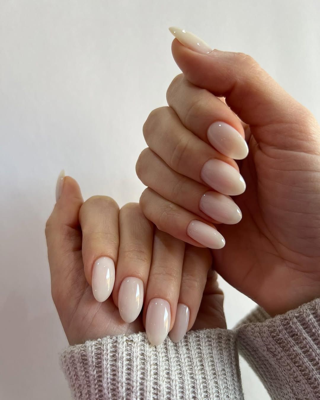 Short Oval Milky Off-White Glossy Nails Short Oval Milky Off-White Glossy Nails — Winter Nail Colors for Women Over 60