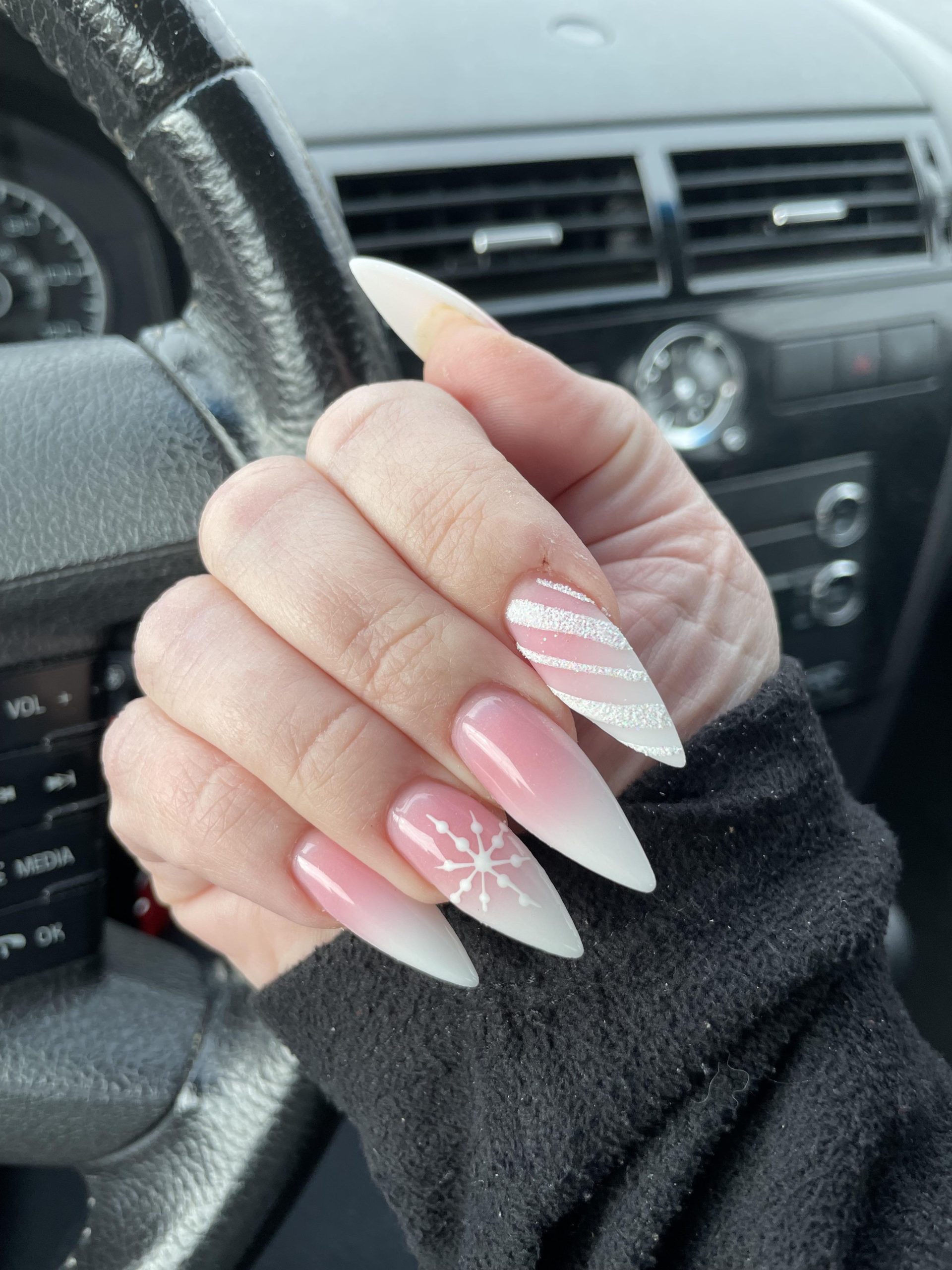 Soft Pink To White Ombre Stiletto With Snowflake Soft Pink To White Ombre Stiletto With Snowflake — Winter Stiletto Nails