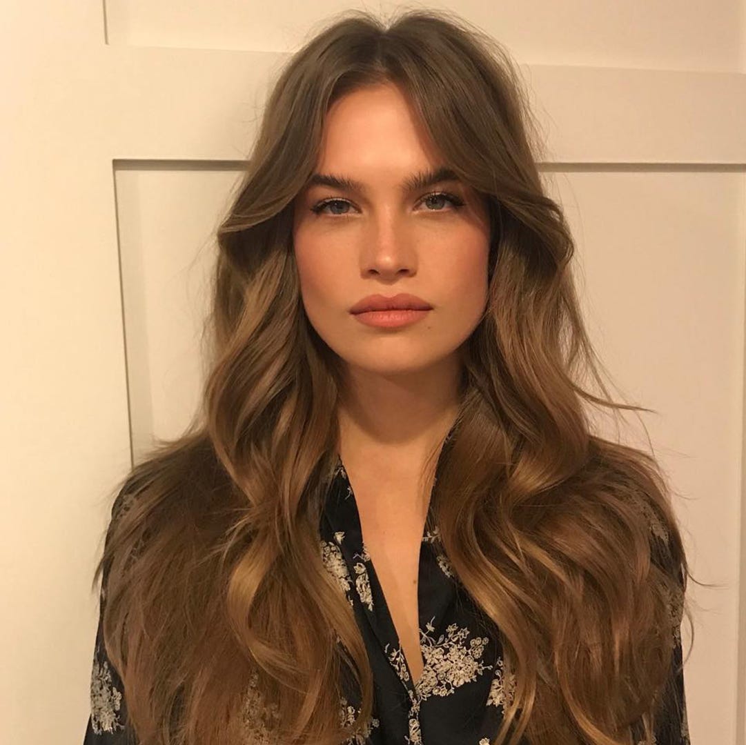Honey Blonde Layers With Flowing Waves Honey Blonde Layers With Flowing Waves — Winter Layered Haircuts