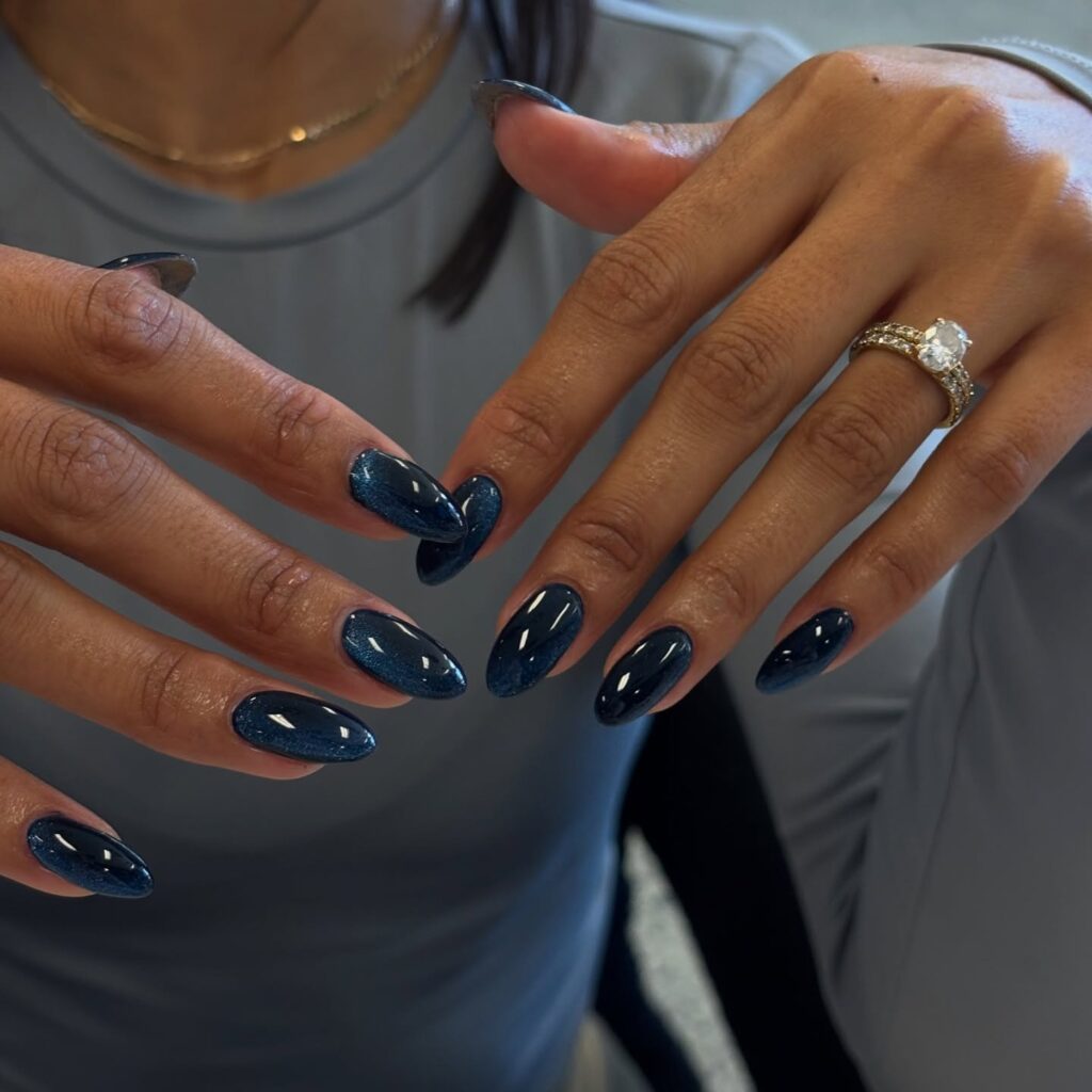 Subtle Glitter Embedded In The Polish Visual Idea Subtle Glitter Embedded In The Polish Visual Idea — Winter Nail Colors