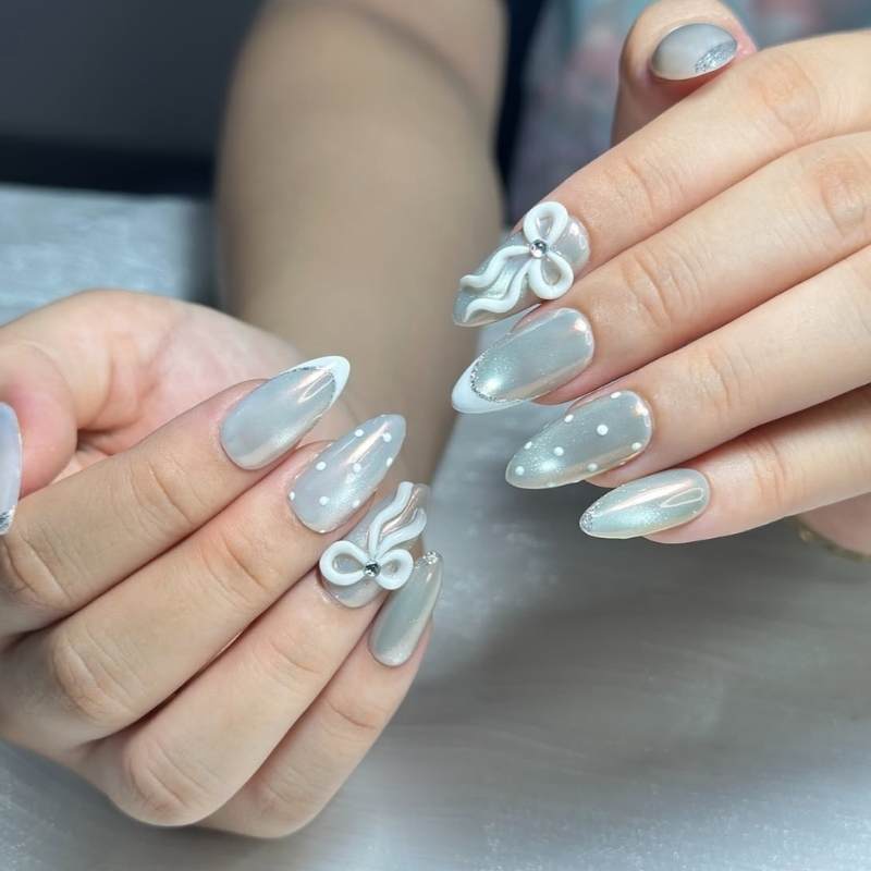 Pearlescent Grey with 3D Bows and Rhinestones Pearlescent Grey with 3D Bows and Rhinestones — Pastel Winter Nails