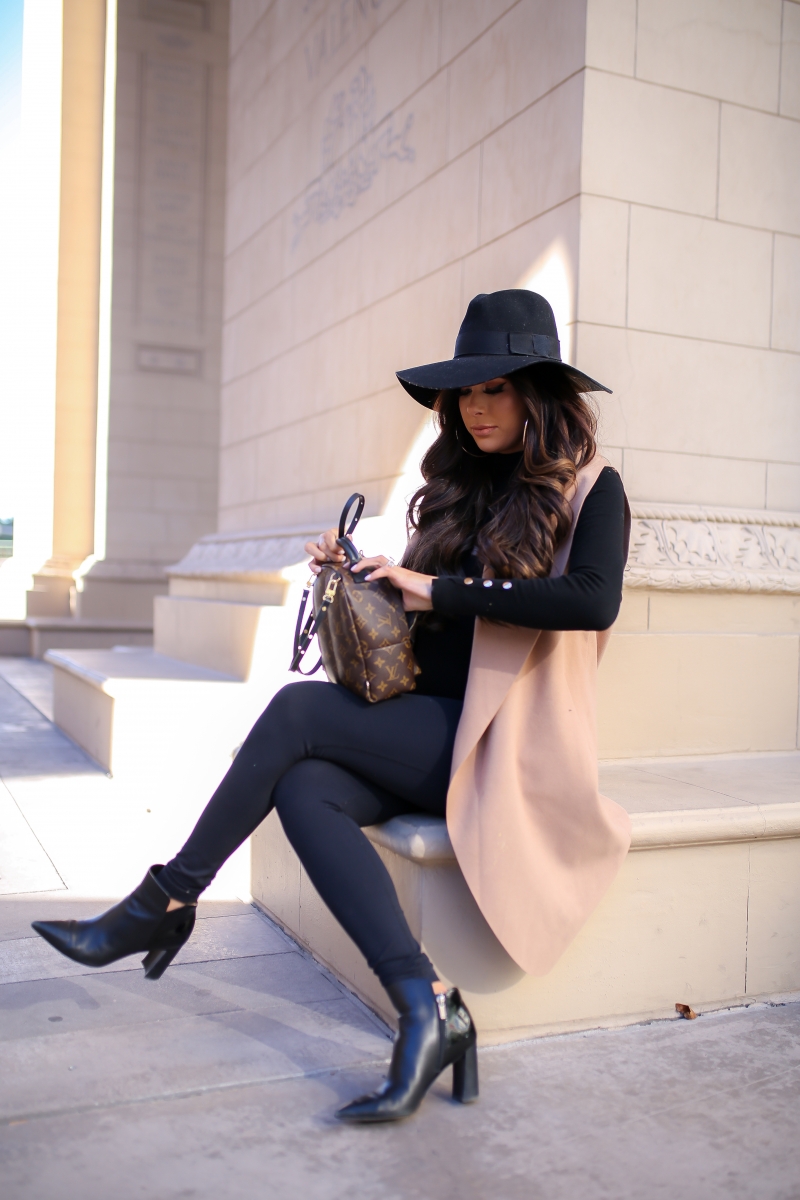 Camel Sleeveless Vest with Black Attire for a Chic Fall Ensemble Camel Sleeveless Vest with Black Attire for a Chic Fall Ensemble — Fall to Winter Outfits