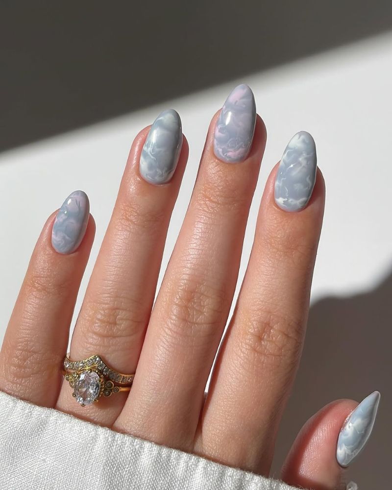 One Hand Grey, White, and Pink Marble Design One Hand Grey, White, and Pink Marble Design — Winter Gray Nails