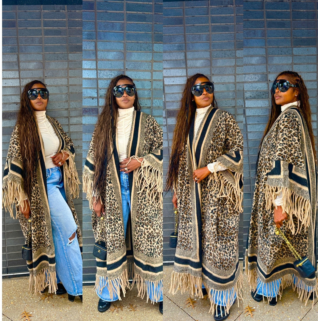 Leopard Print Kimono Coat for a Statement Casual Outfit Leopard Print Kimono Coat for a Statement Casual Outfit — Colorful Winter Outfits