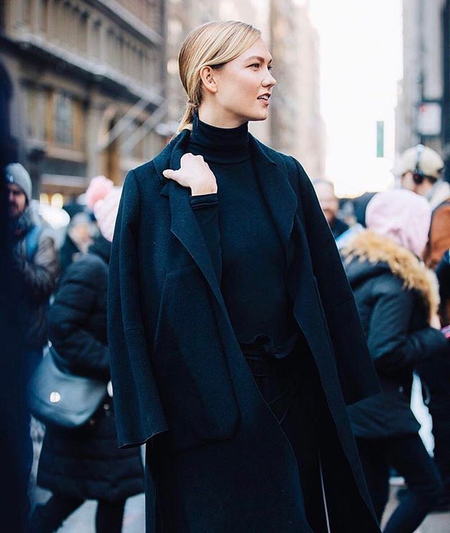 Classic Black Coat and Turtleneck for Timeless Winter Style Classic Black Coat and Turtleneck for Timeless Winter Style — All Black Winter Outfits