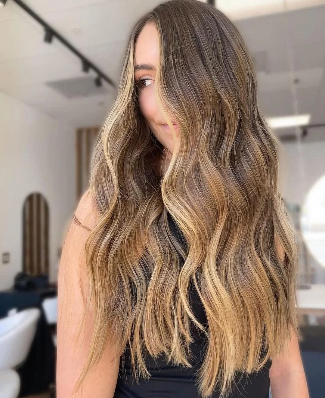 Mid-Back With Honey Blonde Balayage Mid-Back With Honey Blonde Balayage — Blonde to Brunette Hair