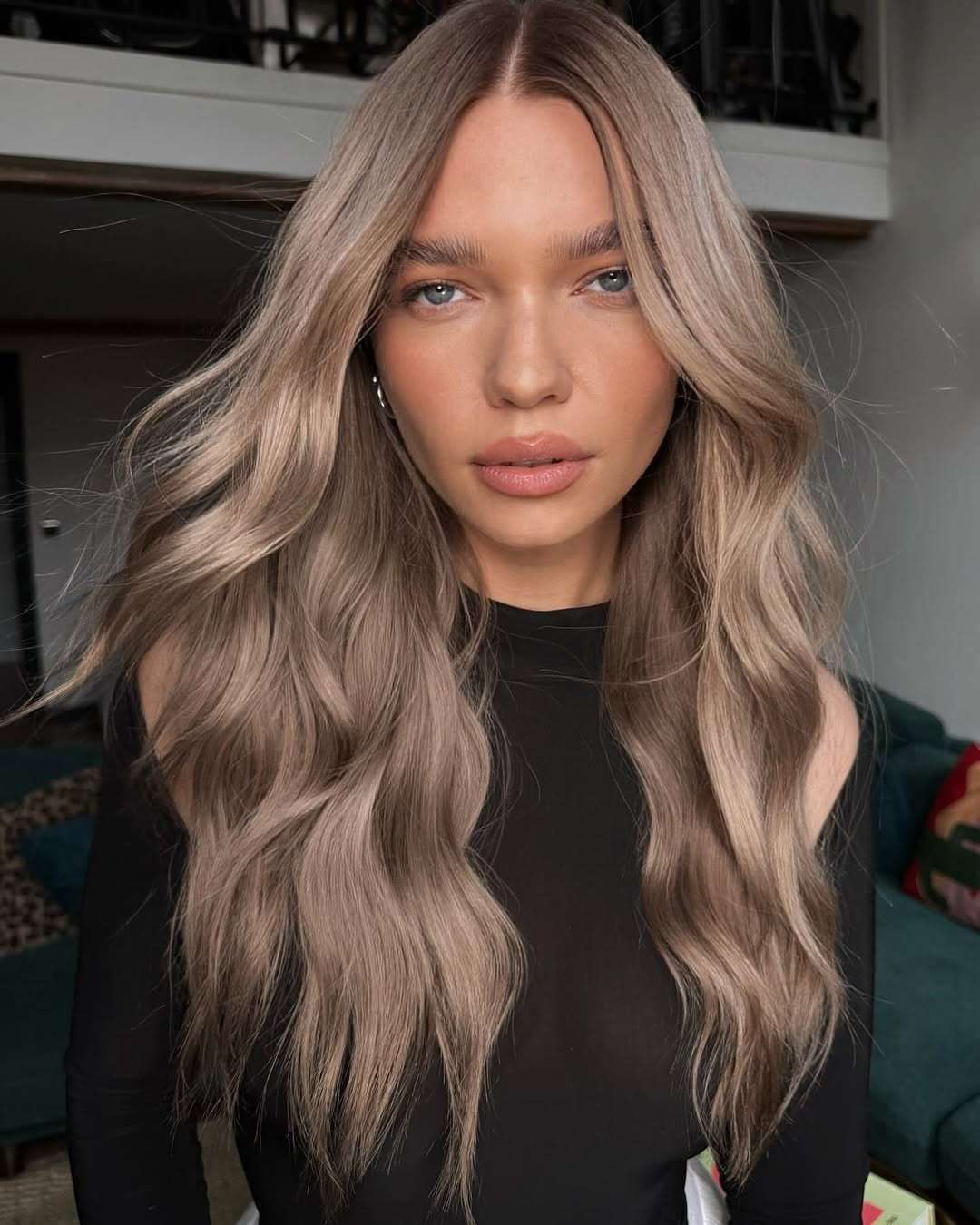 Ash Blonde With Root Shadow Ash Blonde With Root Shadow — Low Maintenance Winter Hair Colors
