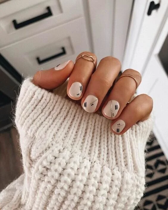 Neat Application Clean Lines Visual Idea Neat Application Clean Lines Visual Idea — Short Winter Nails