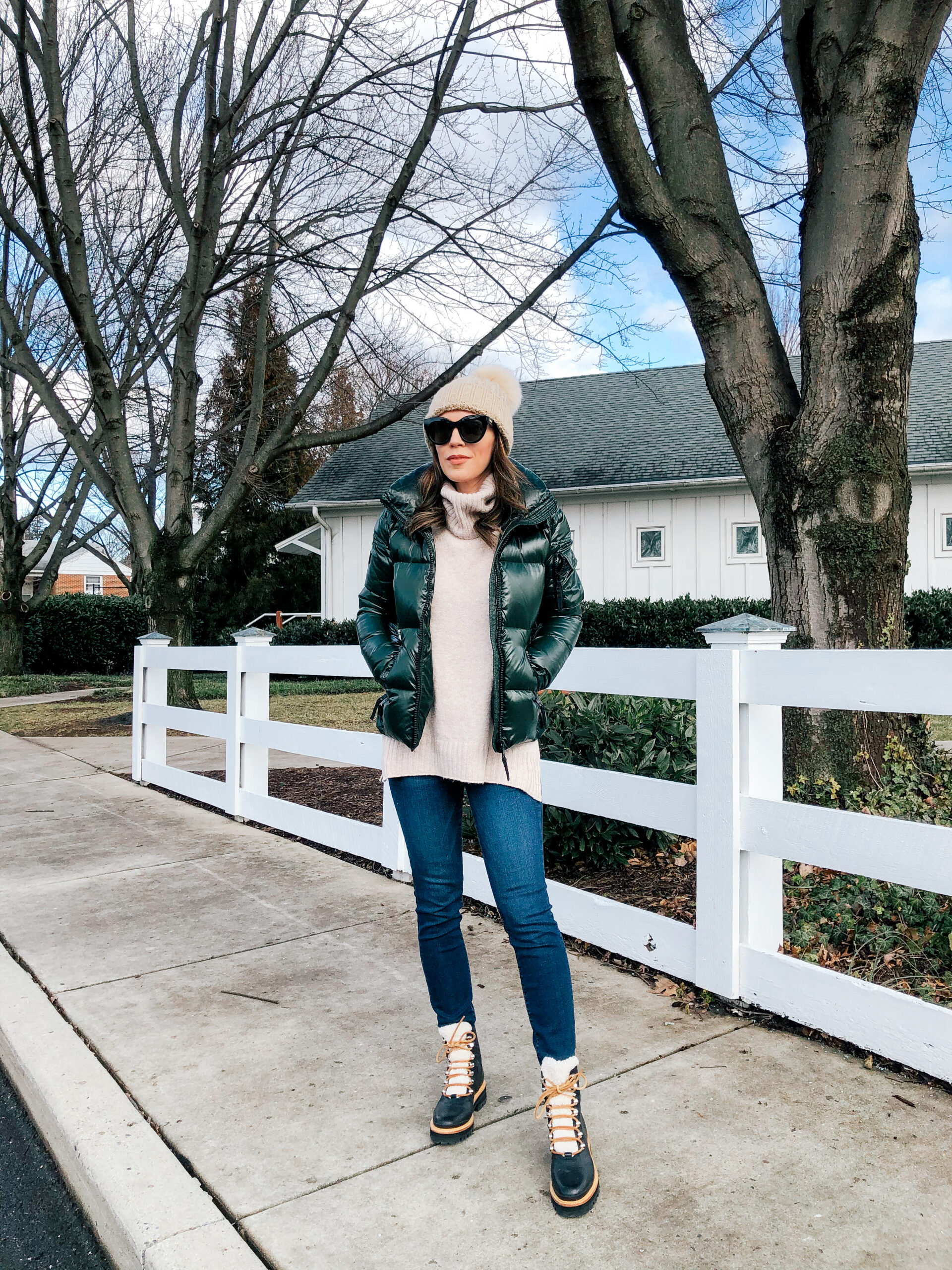 Green Puffer Jacket with Fur-Trimmed Boots and Pom-Pom Beanie Green Puffer Jacket with Fur-Trimmed Boots and Pom-Pom Beanie — Parka Outfits