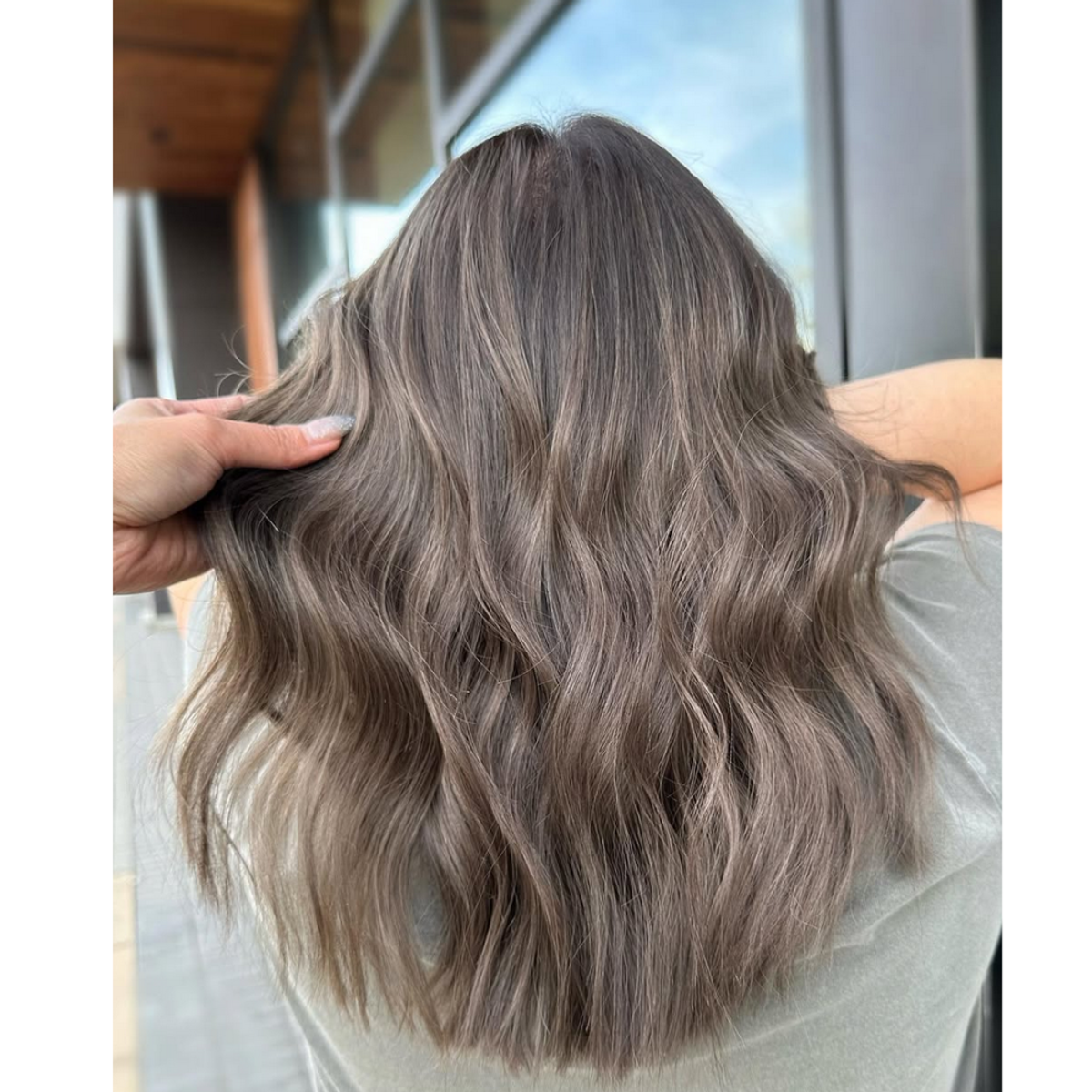 Wavy Medium Density Collarbone Mushroom Brown Ash Blonde Blend — Mushroom Brown Hair