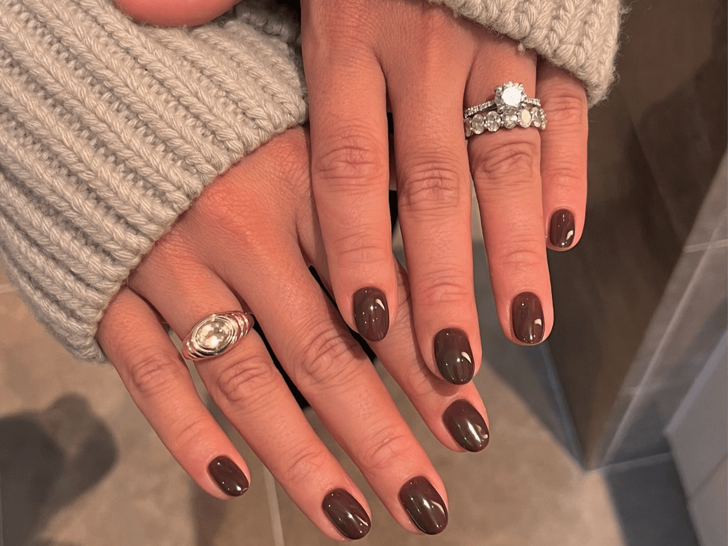 Classic Medium-Dark Brown Glossy Classic Medium-Dark Brown Glossy — Chocolate Brown Nails