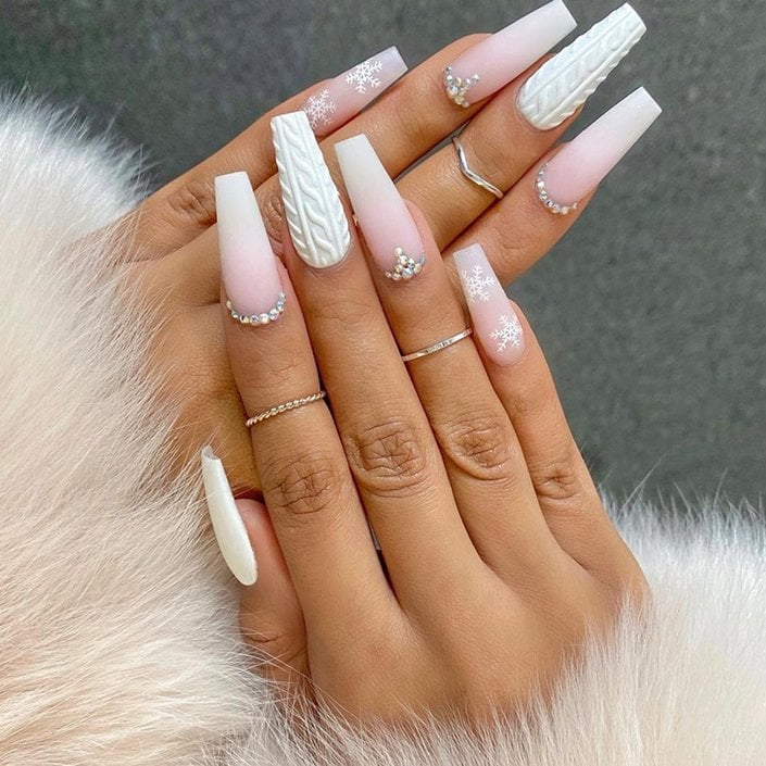 Matte White Pale Pink Cable Knit Rhinestone Coffin Nails Matte White Pale Pink Cable Knit Rhinestone Coffin Nails — Winter Coffin Nails