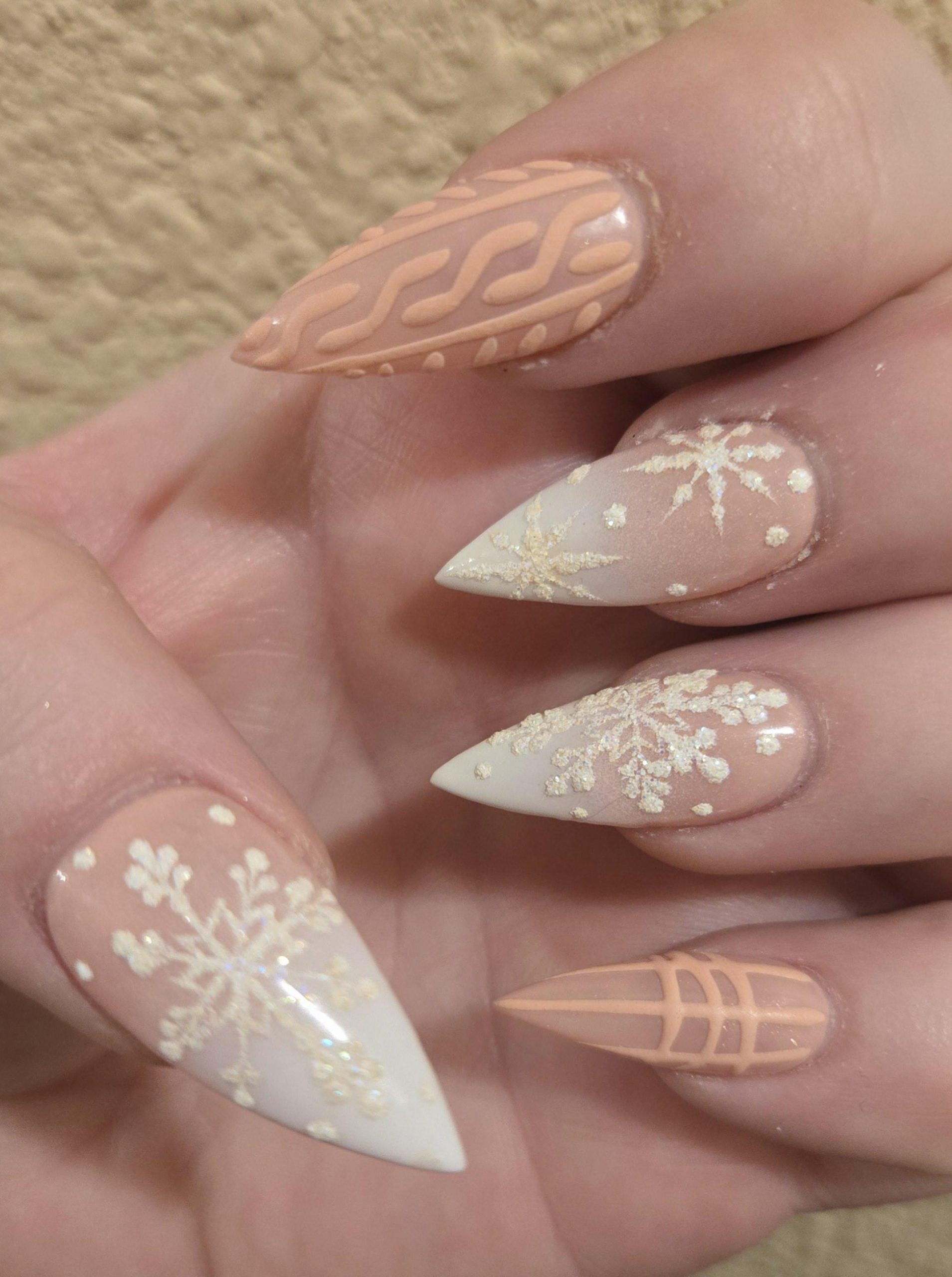 Ombre Glitter Fine Snowflake Nails Ombre Glitter Fine Snowflake Nails