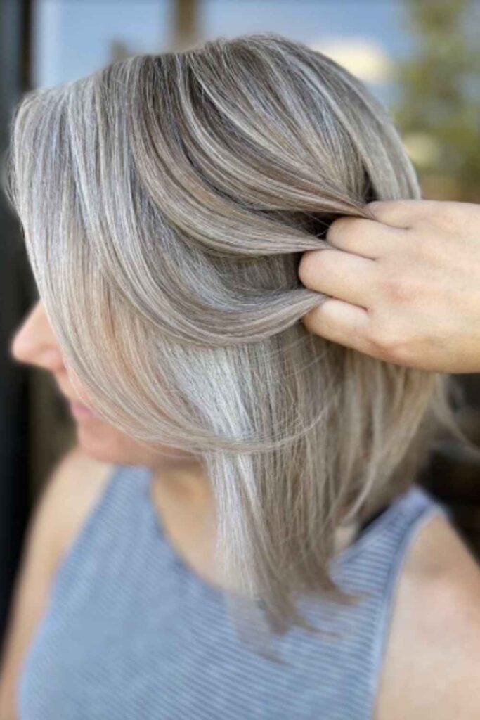 No Bangs Collarbone Lob Dark Brown Gray Blonde — Gray Blending Highlights