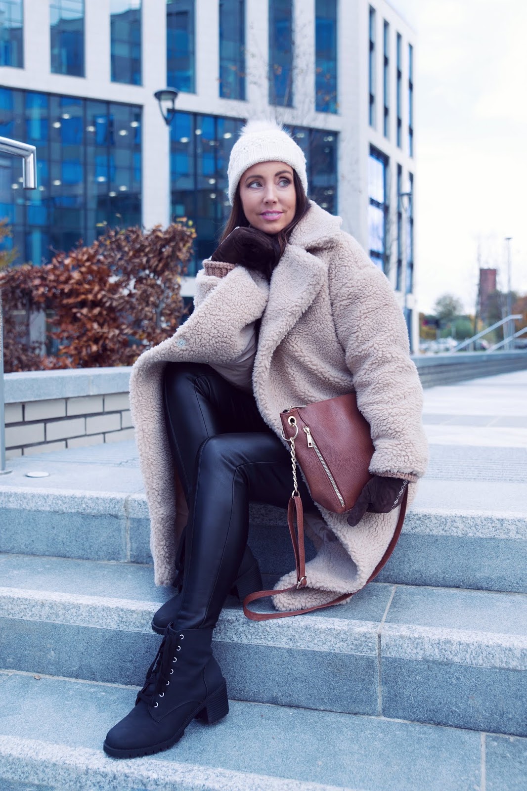 Teddy Coat Over Puffer Jacket for Ultimate Winter Warmth Teddy Coat Over Puffer Jacket for Ultimate Winter Warmth — Winter Outfits for Women Over 40
