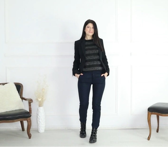 Smart Casual Polish with Tailored Blazer and Fitted Trousers Smart Casual Polish with Tailored Blazer and Fitted Trousers — Combat Boots Outfits