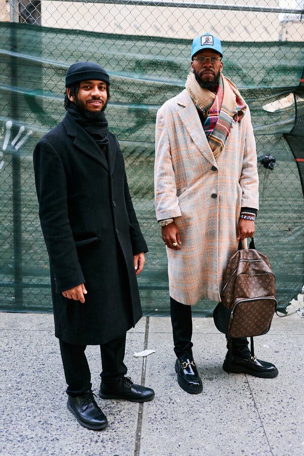 Mixed Casual Winter Looks Featuring Overcoats and Plaid — Winter Outfits for Men