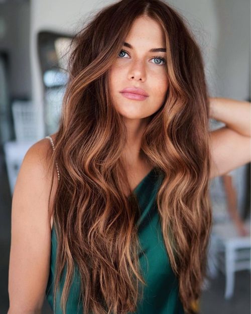 Warm Brown With Golden Blonde Balayage Warm Brown With Golden Blonde Balayage — Low Maintenance Winter Hair Colors