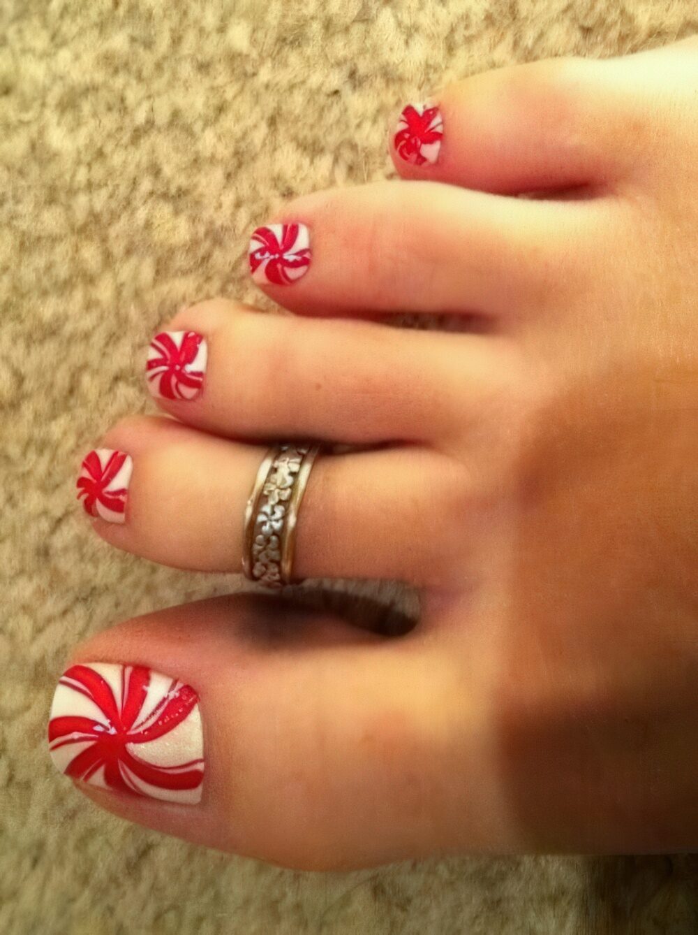 Visual Idea — Winter Toe Nails