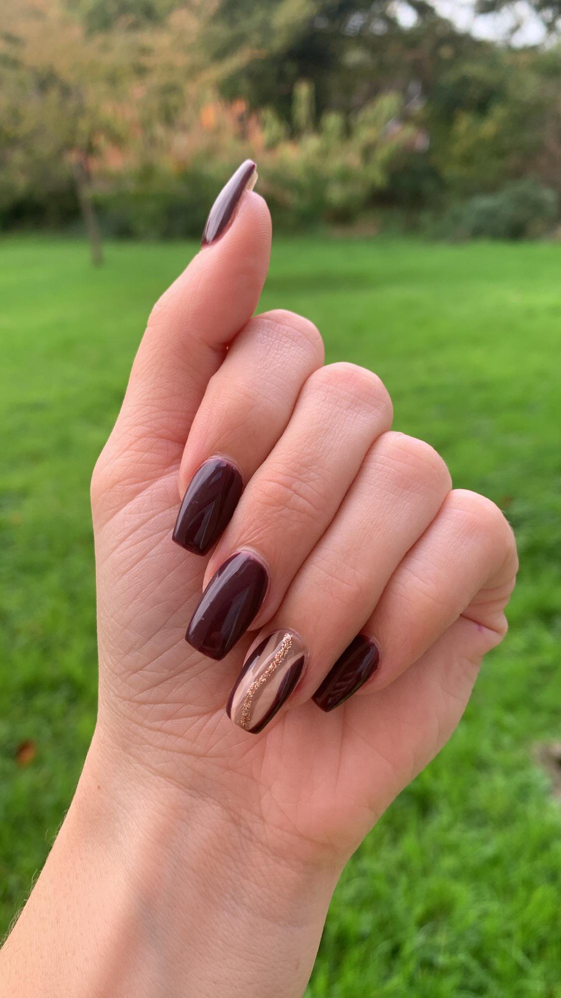 Chocolate Square with Gold Glitter Accent Chocolate Square with Gold Glitter Accent — Chocolate Brown Nails