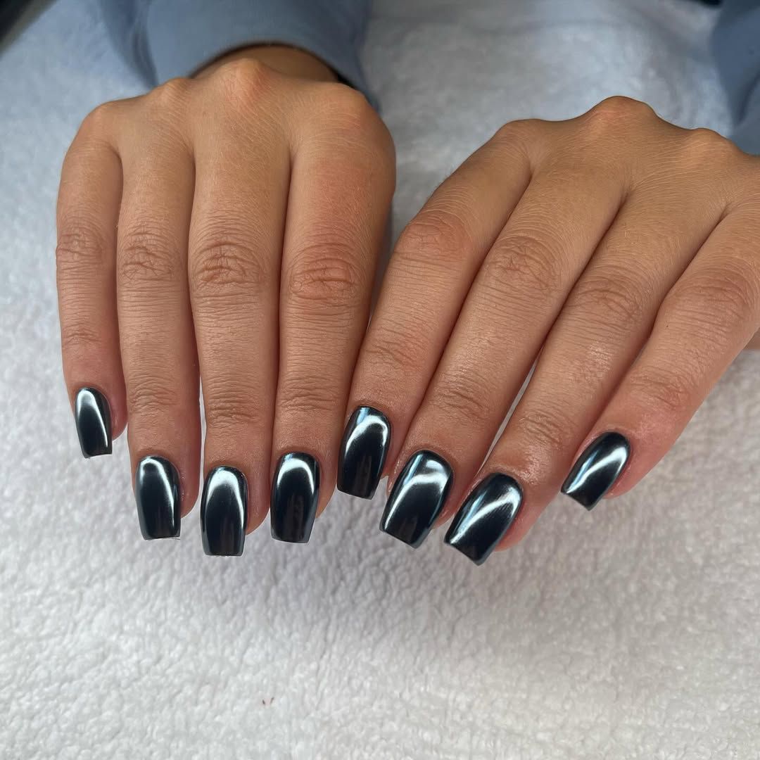 15 Square Nail Ideas That Are Perfect for Winter
