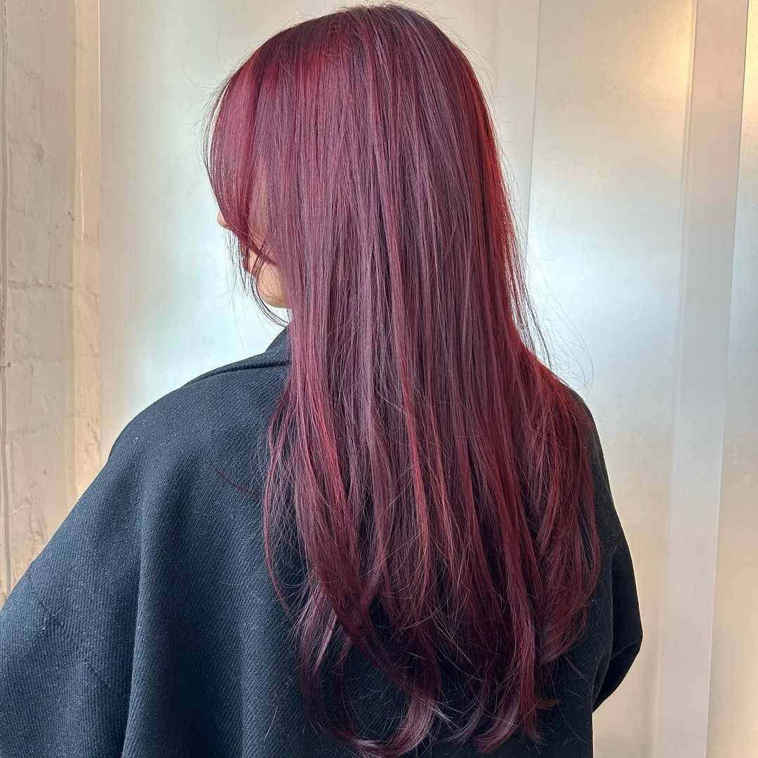 Deep Burgundy-Red Mid-Back Hair — Winter Hair Colors for Redheads