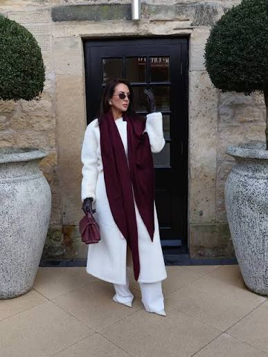 Chic Monochrome with a Bold Burgundy Scarf Accent Chic Monochrome with a Bold Burgundy Scarf Accent — Classy Winter Outfits
