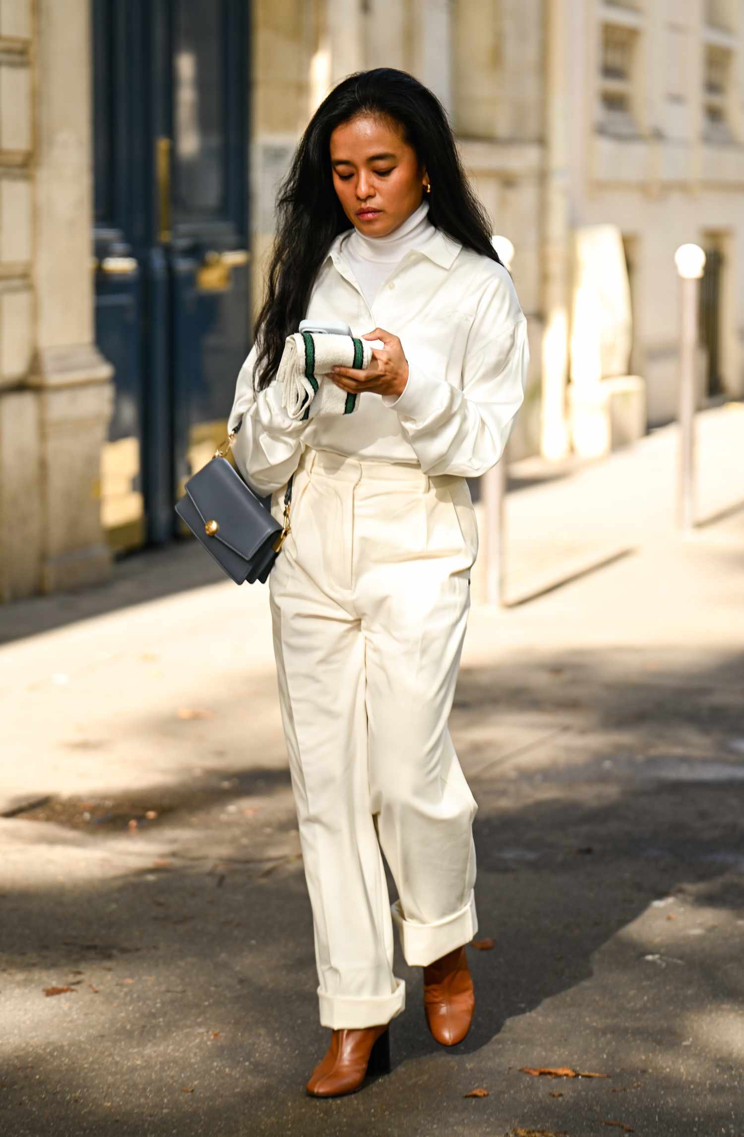 All-White Ensemble with Collared Shirt, Turtleneck, and Cream Trousers All-White Ensemble with Collared Shirt, Turtleneck, and Cream Trousers — Neutral Winter Outfits