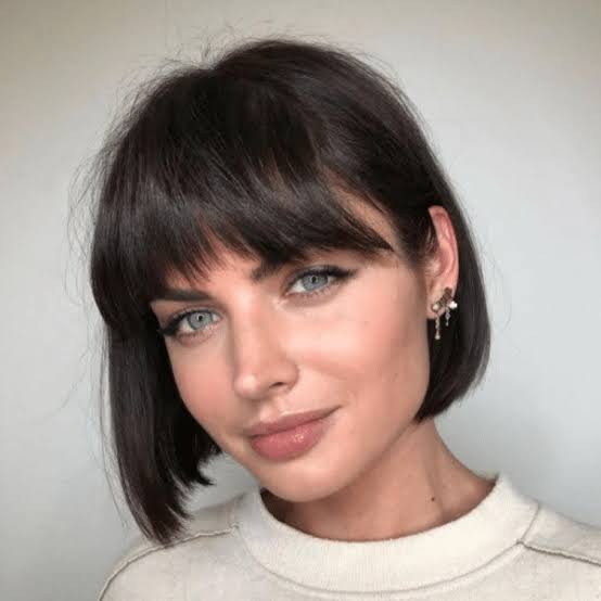 Classic Dark Brown Bob With Blunt Bangs — Winter Lob Haircuts