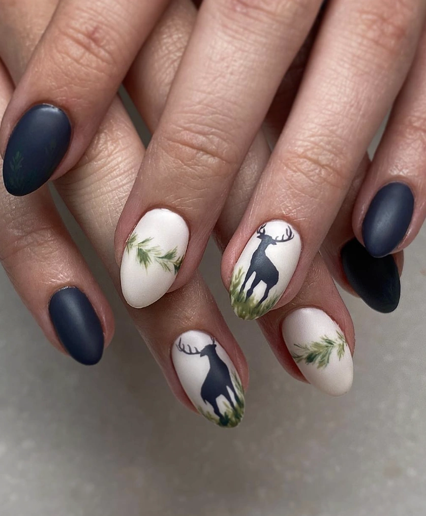 Matte Navy With Winter Deer Art Matte Navy With Winter Deer Art — Winter Matte Nails