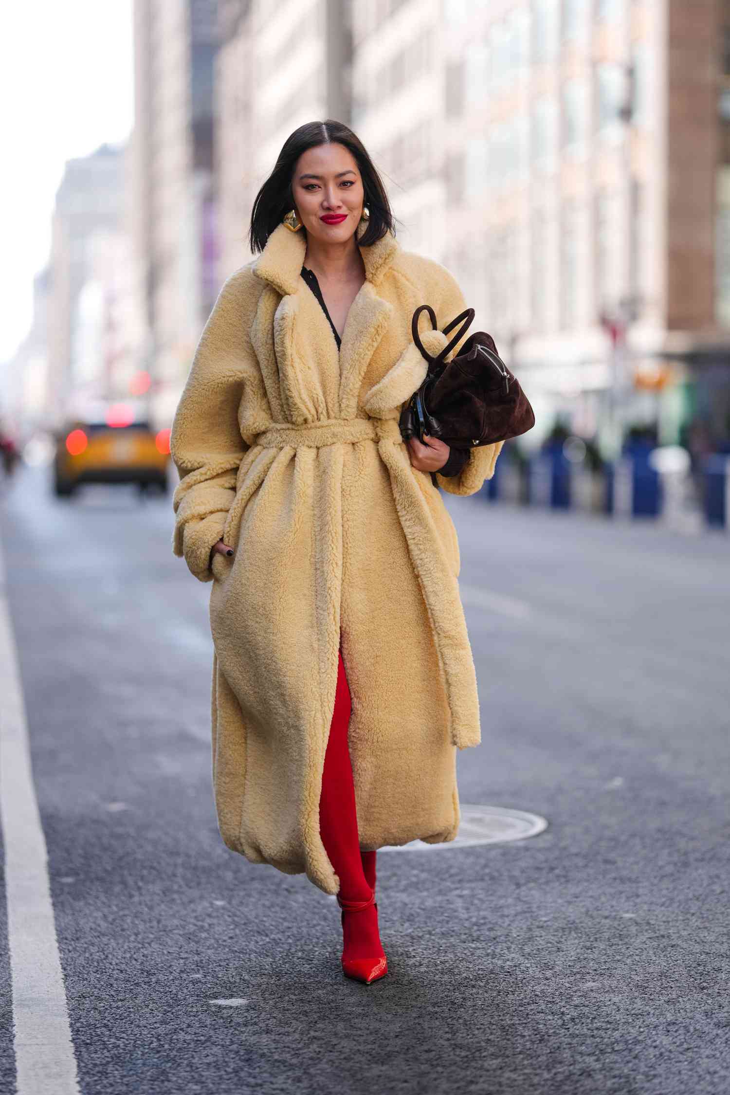 Oversized Teddy Fleece Coat with Red Tights Oversized Teddy Fleece Coat with Red Tights — Winter Outfits for Warm Weather