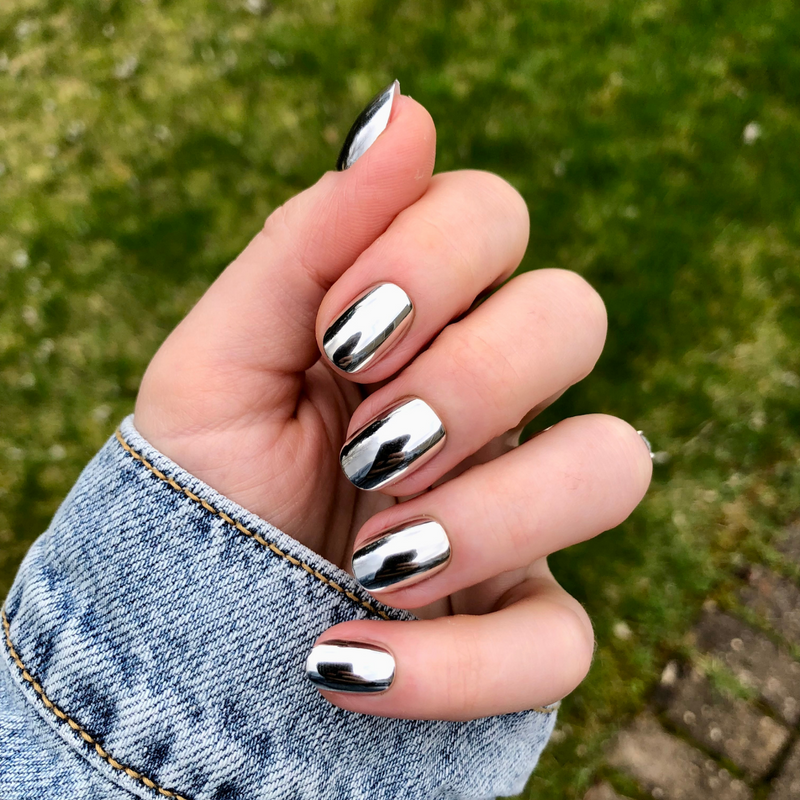 Mirror Chrome - Press-On | Extra Short | Round